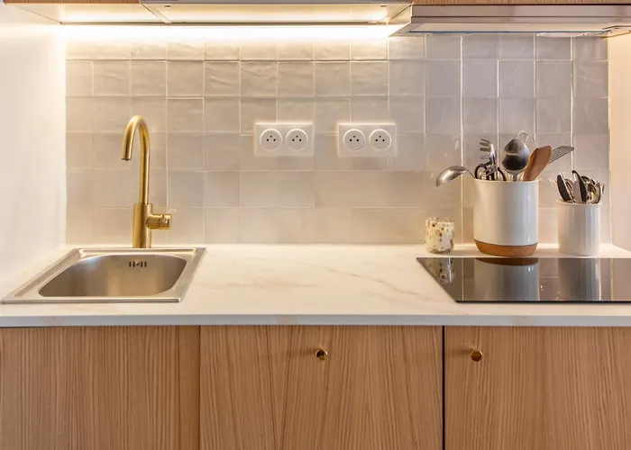 Louvre - Rivoli - Designer - Sleeps 3p *