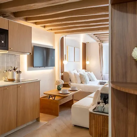 Louvre - Rivoli - Designer - Sleeps 3p
