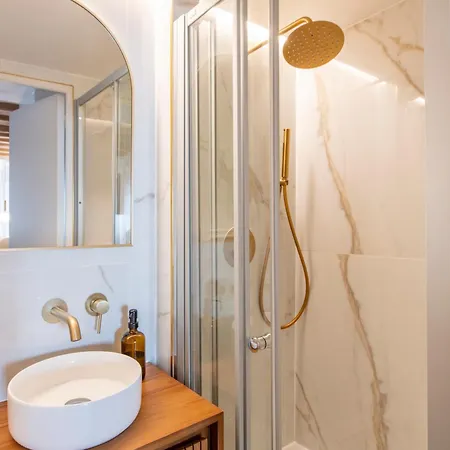 Louvre - Rivoli - Designer - Sleeps 3p باريس